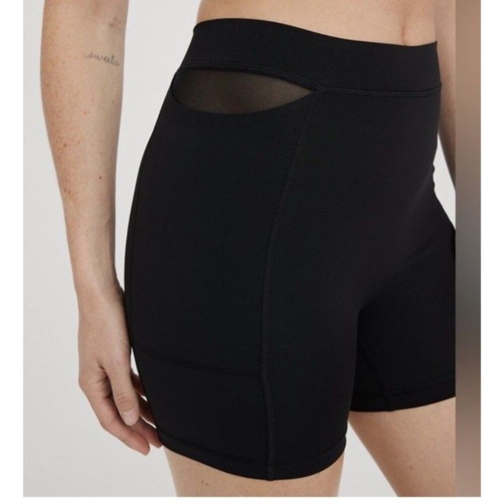 OFFLINE by Aerie Goals 4” Bike Shorts Women’s Large Black High Rise Athletic
